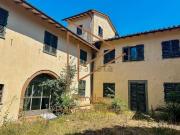 Case e ville in vendita di 800 m² in Via Gherardo...