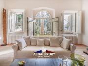 Case e ville in vendita di 812 m² in Via Santa Caterina, 1