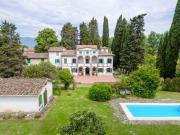 Case e ville in vendita di 813 m² in Via di Paolino