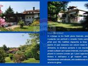 Case e ville in vendita di 820 m² in Via Trevisago, 11