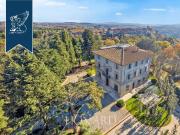 Case e ville in vendita di 840 m²