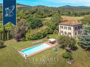 Case e ville in vendita di 840 m²