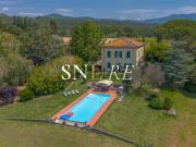 Case e ville in vendita di 840 m² in Via dei Cotani