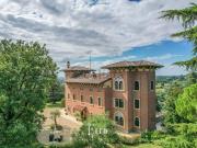 Case e ville in vendita di 850 m² in Strada della Serra, 7