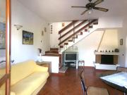 Case e ville in vendita di 85 m² in Via Belvedere, 58