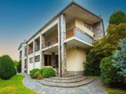 Case e ville in vendita di 861 m² in Via Formazza, 2
