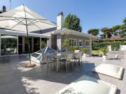 Case e ville in vendita di 861 m² in Via Sudafrica