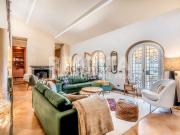 Case e ville in vendita di 868 m²