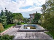 Case e ville in vendita di 874 m² in Via Cogozzo di...