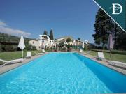 Case e ville in vendita di 875 m²