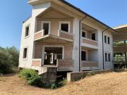 Case e ville in vendita di 880 m² in Via Leonardo Petruzzi