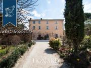 Case e ville in vendita di 900 m²