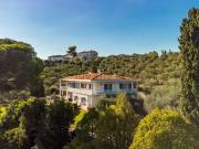 Case e ville in vendita di 900 m² in Via del Porto, 75