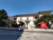 Case e ville in vendita di 900 m² in Via Giuseppe Avezzana