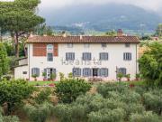 Case e ville in vendita di 900 m² in Via Sant&apos Andrea