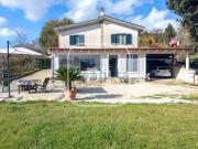 Case e ville in vendita di 90 m² in Via Colle Righetta, 2