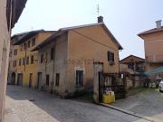 Case e ville in vendita di 90 m² in Via Fratelli Rosazza, 26