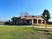 Case e ville in vendita di 910 m² in Via C. Colombo