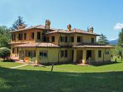 Case e ville in vendita di 942 m² in Via Nezzana