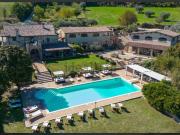 Case e ville in vendita di 970 m²