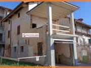 Caseggiato di 198 mq elevato su due livelli FT con...
