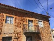 Casinha de pedra com anexo e terreno