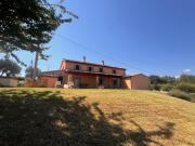 Casolare di campagna ristrutturata con vista 270m² Cartoceto