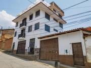 CASONA DE 2 PISOS + EDIFICIO DE 5 PISOS CON TIENDA...