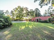 Casona de 450m² sobre terreno de 3.500m² en Fisherton