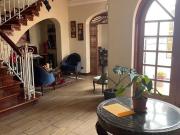 Casona en Miraflores a media cuadra de Parque Melitón Porras