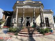 CASONA EN VENTA SOBRE AV. VALLARTA EN LA COLONIA...