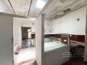 Casona para remodelar a dos calles de la Plancha