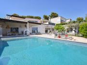 Cassis à proximité du port – Maison principale avec...