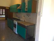 CASTELAR VENTA CASA 6 AMBIENTES CON PILETA