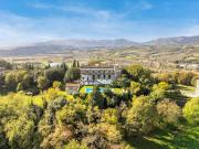 Castello in vendita di 2450 m²