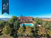 Castello in vendita di 4200 m²