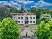 Castello in vendita di 804 m² in Via di Città, 35