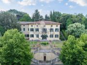 Castello in vendita di 804 m² in Via di Città, 35