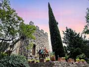 Castello in vendita Firenze, Italia