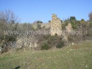 Incastonato nel cuore delle colline di Castelnuovo...