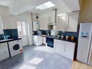 Castle Boulevard, Nottingham, Nottinghamshire NG7, 7 bed...