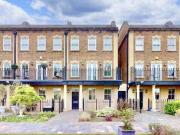 Castlebar Park, London, 5 Bedroom End