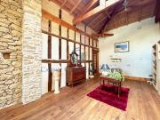 CASTRETS: PROPRIETE EN PIERRE 5 CHAMBRES PISCINE...