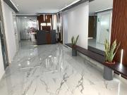 CATALINA ALDAZ ARRIENDO OFICINA 230m2 5 PARQUEADEROS