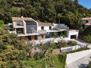 Cavalaire Propriété de 5 chambres avec vue mer ! 191m²...