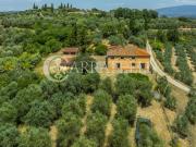 Cavriglia, in provincia di Arezzo, ampio complesso...