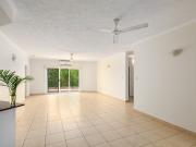 CBD Fringe & Garden Views