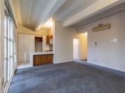 CBD living Spacious 3 bedroom apartment ideal living!