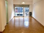 Cbte de los Pozos al 1300 1 amb. c/patio y balcón Barrio...