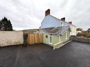 Cefn Road, Bonymaen, Swansea SA1, 2 bed terraced house...